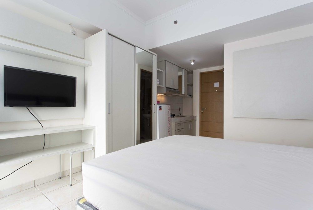 Reddoorz Apartment @ Margonda Residence Depok Exteriör bild
